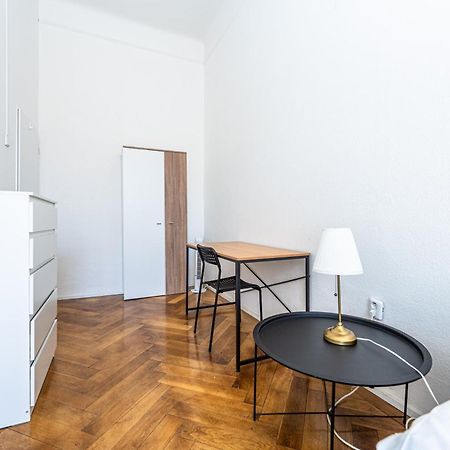 Apartments Safarikova 18 Prague Extérieur photo