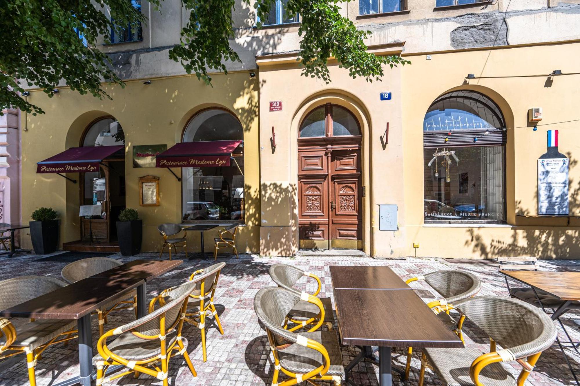 Apartments Safarikova 18 Prague Extérieur photo